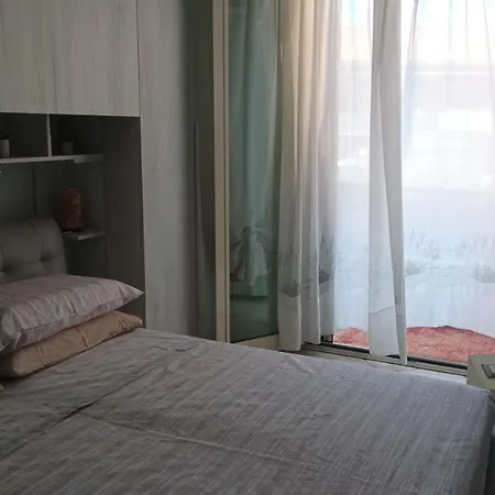 شقة Holiday Etna